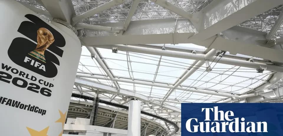 Логотип FIFA и Кубка мира 2026 на стадионе