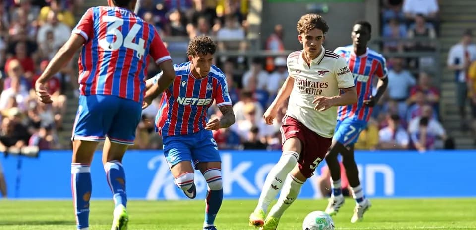 Игроки Crystal Palace и Arsenal в матче