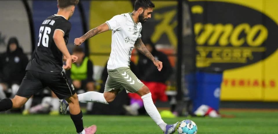 Игроки NY Cosmos в матче против Hartford Athletic